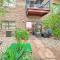 Lake Havasu Condo with Pool Access 1 Block to Beach - مدينة ليك هافاسو
