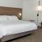 Holiday Inn Express Hotel & Suites Madison by IHG
