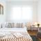 Spacious 2BDR Apartment - FREE PARKING