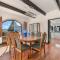 Lakefront Villa - Waitahanui Holiday Home