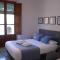 La Perla Granada Suites