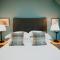 The Seafield Arms Hotel Cullen - Self Catering