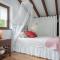 Charming House with Lake View - Calgar