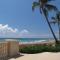 Palm Beach Paradise Walk to Beach Pool WiFi 86" TV WiFi