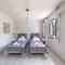 STATHIS COTTAGE