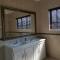 Klyne Jiweel Guesthouse