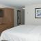 Holiday Inn Express Hotel & Suites Madison by IHG