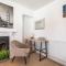 Spacious Contractor House for Large Groups - Private Parking