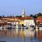 Apartments by the sea Novigrad - 7335