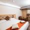 Lee-Benz ARK HOTEL
