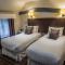 The Casa Hotel-Yateley, Farnborough - يتيلي