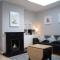 Charming 2 Bedroom Cottage in Central Location
