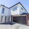 Brand New High Spec 3 Bd Home Quiet Location