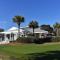 Elegant 3 BR 3 BA Wild Dunes Gated Resort Villa with 2 Golf Courses, Beach and Pool - جزيرة النخيل