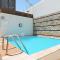 Stylish Apartment with Rooftop Pool and City Views - Kapstadt