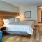 Holiday Inn Express & Suites Omaha Downtown Old Market by IHG