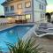 Vivienda adosada con piscina cerca de la playa
