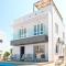 Nissini Nero, 3 bedroom villa with private pool, 5 min to the beach