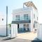 Nissini Nero, 3 bedroom villa with private pool, 5 min to the beach