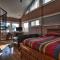 Birds of a Feather Victoria Oceanfront Studio Suites