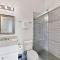 Historic home with heated Mini Pool walking distance to downtown San Antonio! - 圣安东尼奥