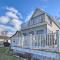 Downtown Boyne City Home, Walk to Lake Charlevoix!