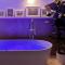 Le Coq Suites