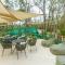 Perfect Getaway a Yaaxlum 106