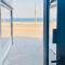 Ancora Frontbeach Luxury Apartment