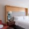 Holiday Inn & Suites Philadelphia W - Drexel Hill by IHG