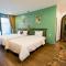 Life Boutique Hotel
