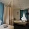 The Hopton Hotel