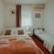 B&B Laguna