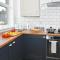 Orion House - sleeps 6, driveway, garden