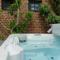 Holiday home in West Flanders with garden and bubble bath - Pittem