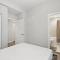Cozy & Modern 3BR Apartment - Division 201W 301W REP