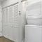Cozy & Modern 3BR Apartment - Division 201W 301W REP