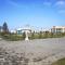 Guest house boulevard 1