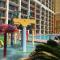 Azure Bliss Oceanfront Condo Sleeps 6 - ميرتل بيتش