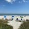 Azure Bliss Oceanfront Condo Sleeps 6 - ميرتل بيتش