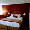 Ramada by Wyndham Albert Lea - Albert Lea