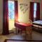 Mickelson Trail Treehouse Suite in the heart of the beautiful Black Hills - 希尔城