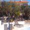 Compelx with detached house and spacious apartment