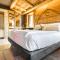 John Luxury Suites