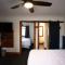 Left Coast Lodge - Pet Friendly
