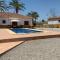 Chalet con piscina privada de 4 dormitorios Las Herrerias -cerca de Vera Playa-