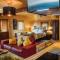 Donard Shadow Lodge