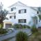 Holiday Home Pearl in Stone with Heated Pool