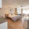 Tiek Apartments
