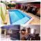 Elegante com lareira, Piscina, Área Gourmet, Bilhar, Wi-Fi, SmartTV - Itanhaém